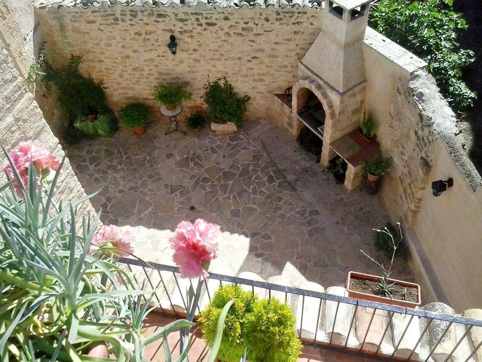 Las Bodegas Del Gilo Valdealgorfa Camera foto