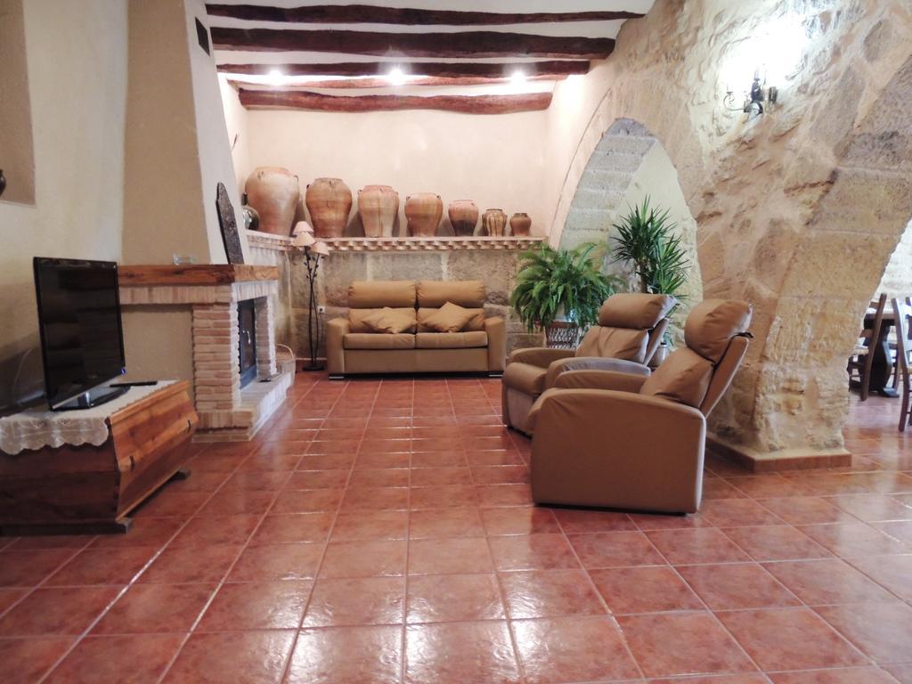 Las Bodegas Del Gilo Valdealgorfa Esterno foto